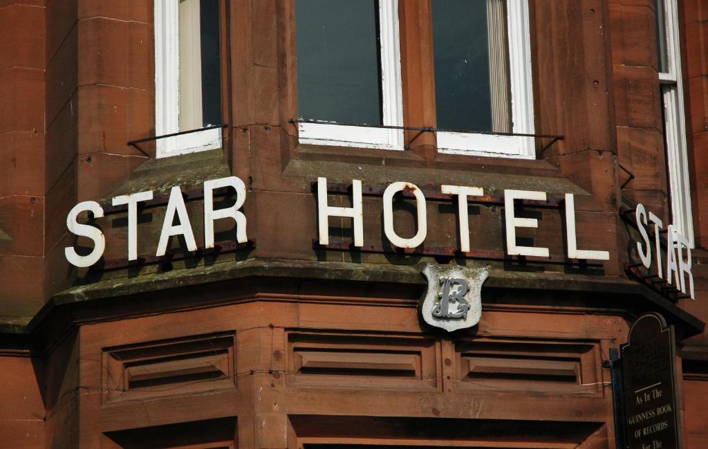 The Famous Star Hotel Moffat Exterior foto
